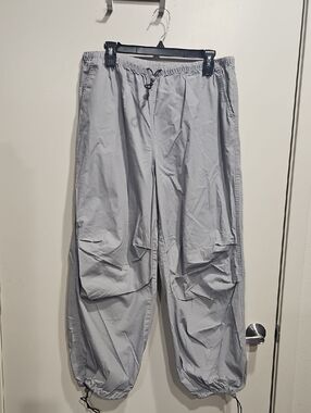 Divided By H&M Light Gray Cargo Jogger Pants with Drawstring Ankles Medium